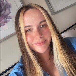 Meet your Posher, Zoe